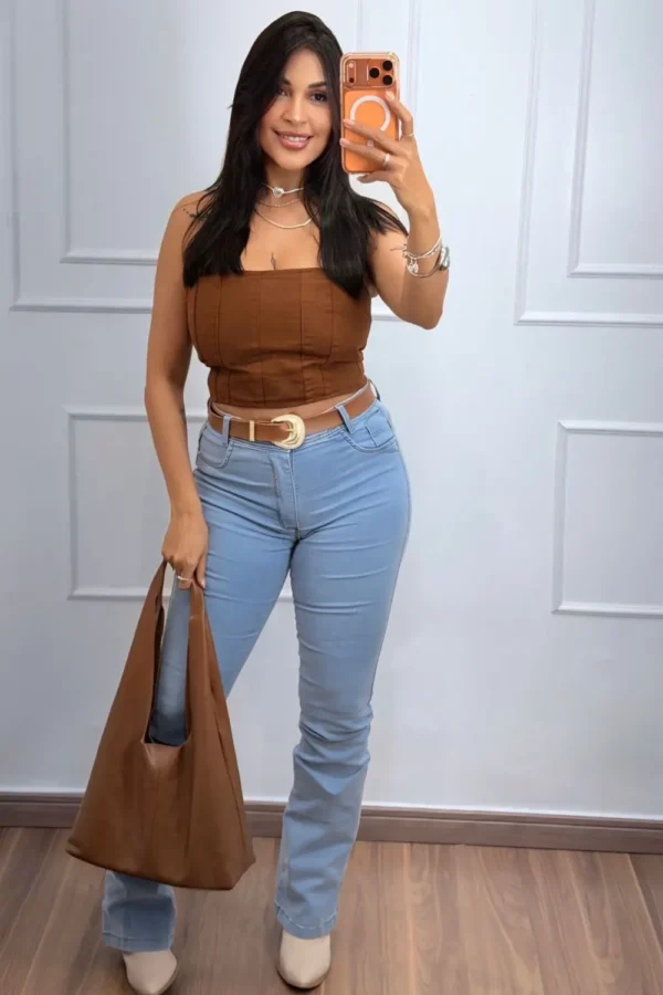 calça-flare-3 Calça Flare Jeans Feminina Modeladora 75% Algodão clara