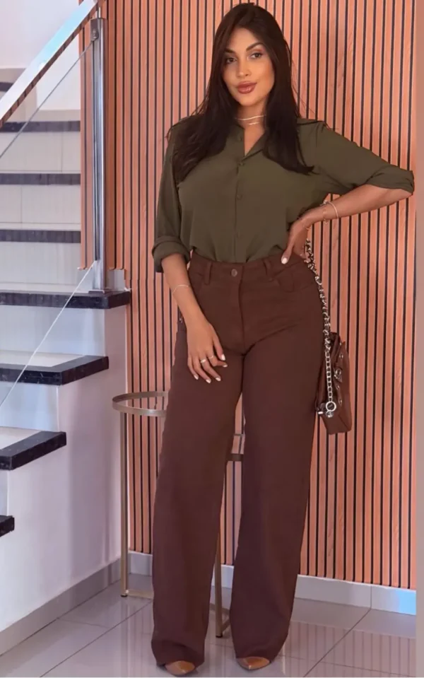 Calça wide leg marrom feminina cintura alta com modelagem elegante Calça Wide Leg Marrom Cintura Alta Feminina
