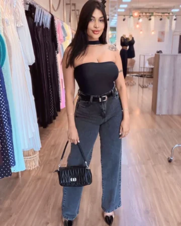calça-estonada-wide-leg-2 Calça Jeans Wide Leg Feminina Cintura Alta lavagem clara delavê