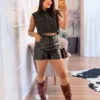 short-couro-pu short couro ilhós