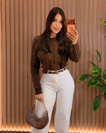 Blusa Tricô Babado feminina marrom tamanho único