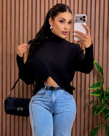 blusinha-manga-longa Blusa Tricô Assimétrica Feminina