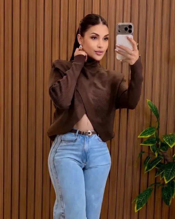 Blusa Tricô Assimétrica Feminina