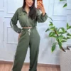 conjunto esportivo feminino azul com listra lateral
