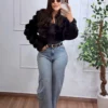 Jaqueta Peluciada Luxo feminina bordô com textura peluciada