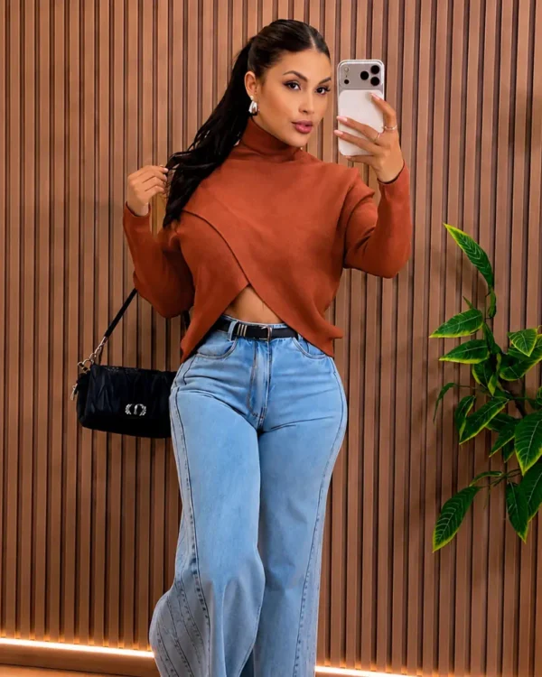 Blusa Tricô Assimétrica Feminina